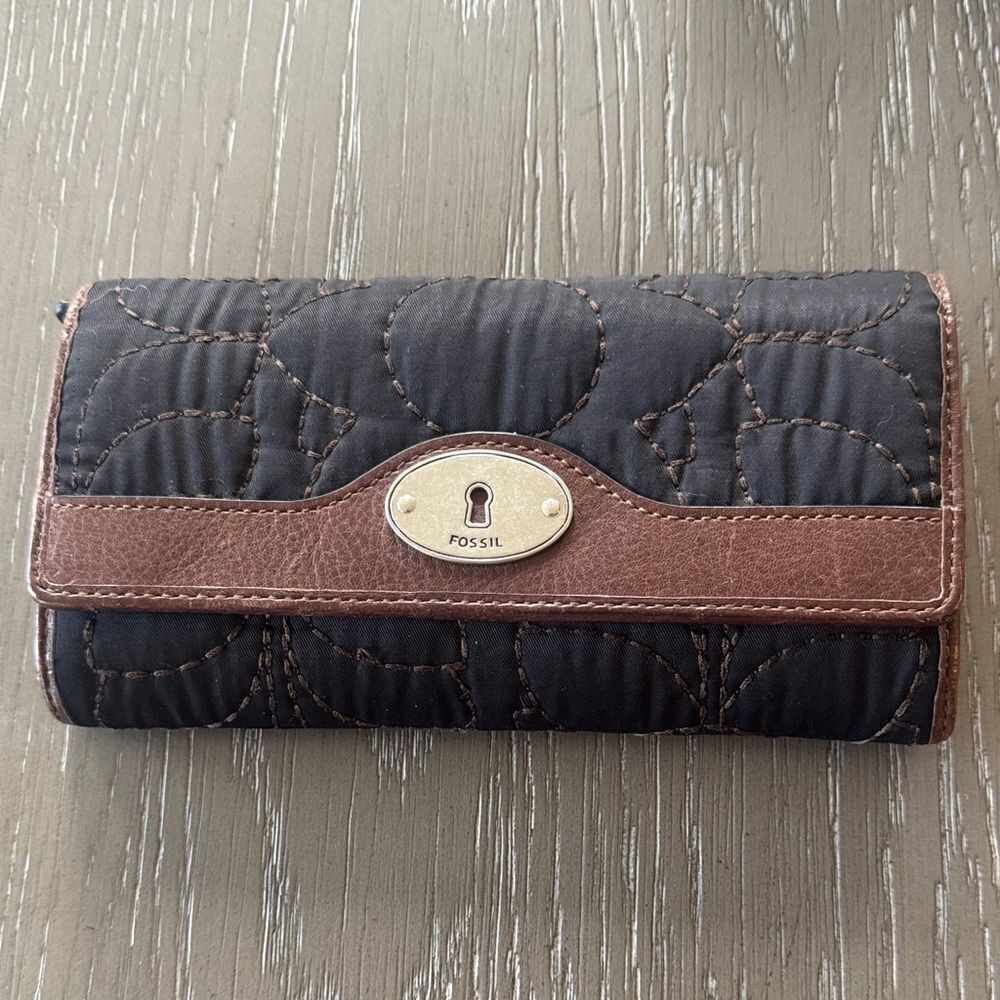 Fossil Key-Per Y2K Quilted Textile Leather Trim Black Brown Trifold Wallet EUC